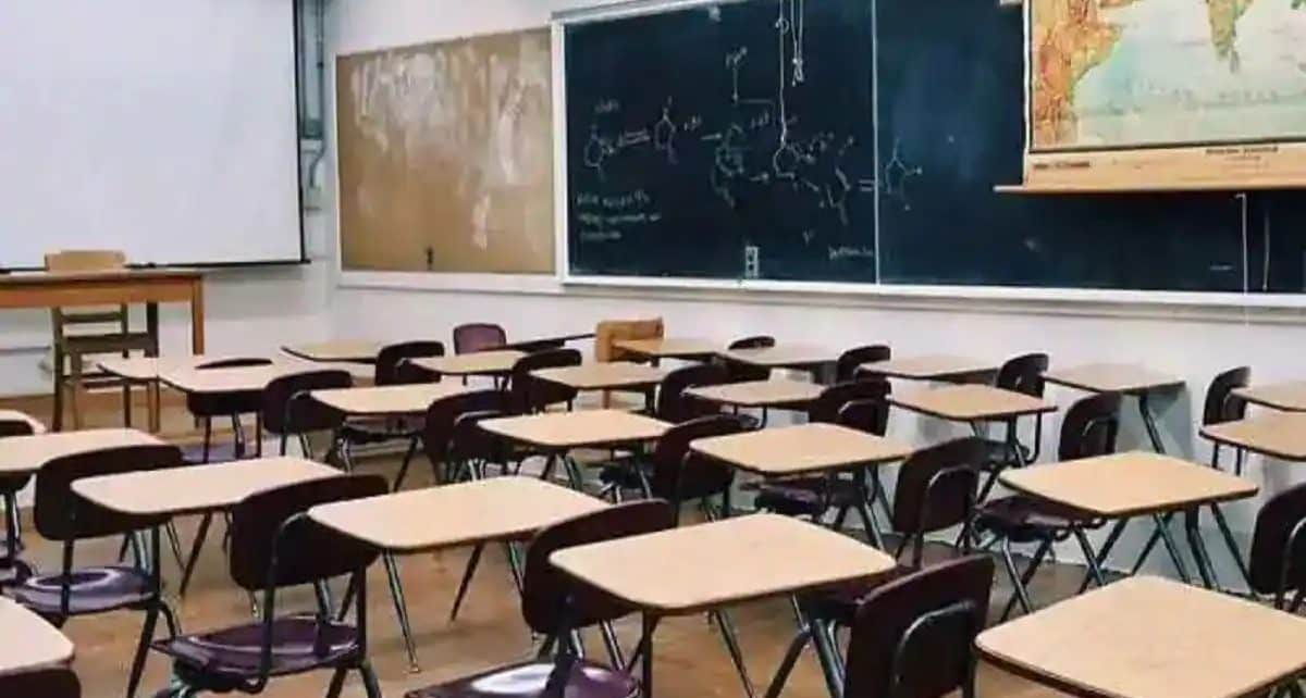 ekpaideytika themata